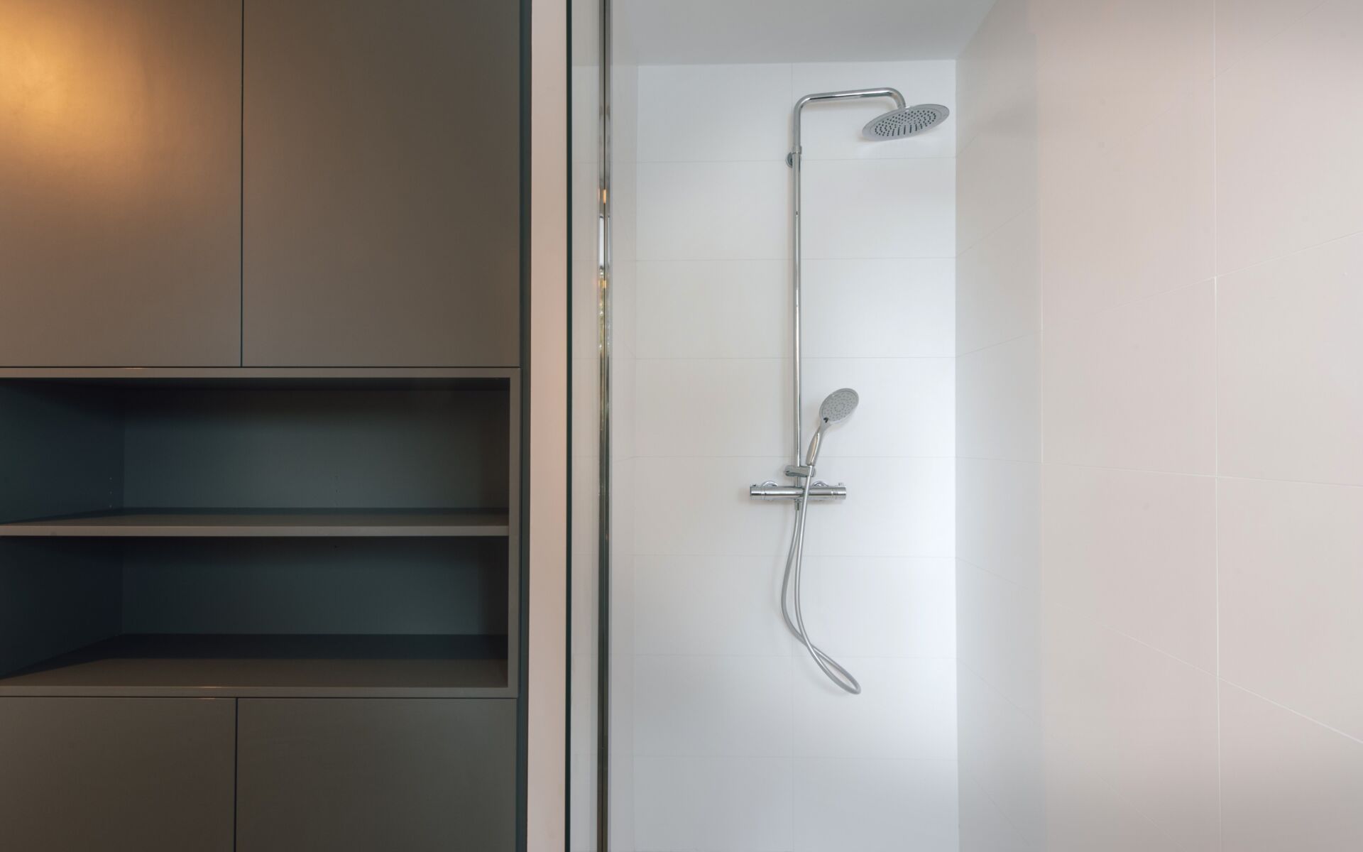 13 Photo douche et meuble