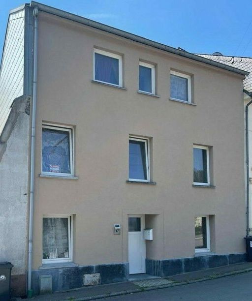 Renoviertes Haus mit 4 Schlafzimmern in Troisvierges