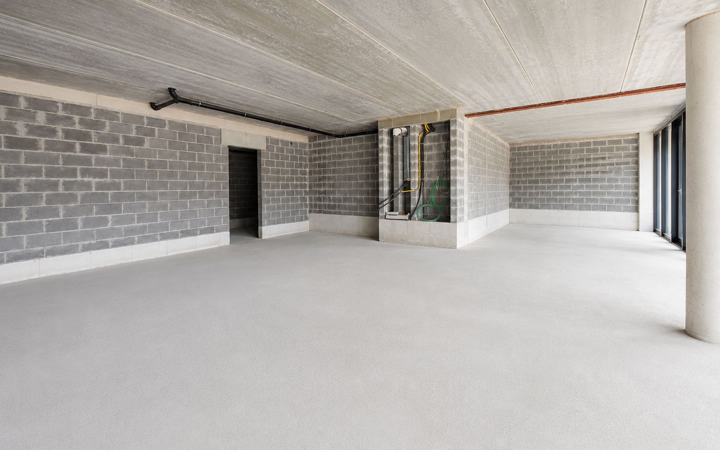 Rez commercial intérieur KI